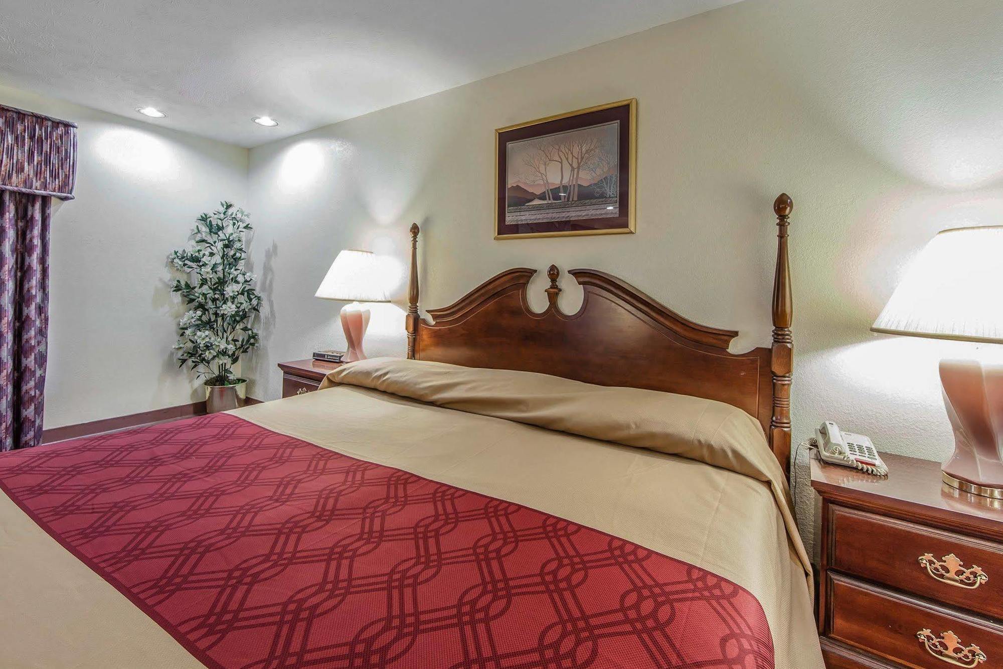 Red Roof Inn Дэндридж Экстерьер фото
